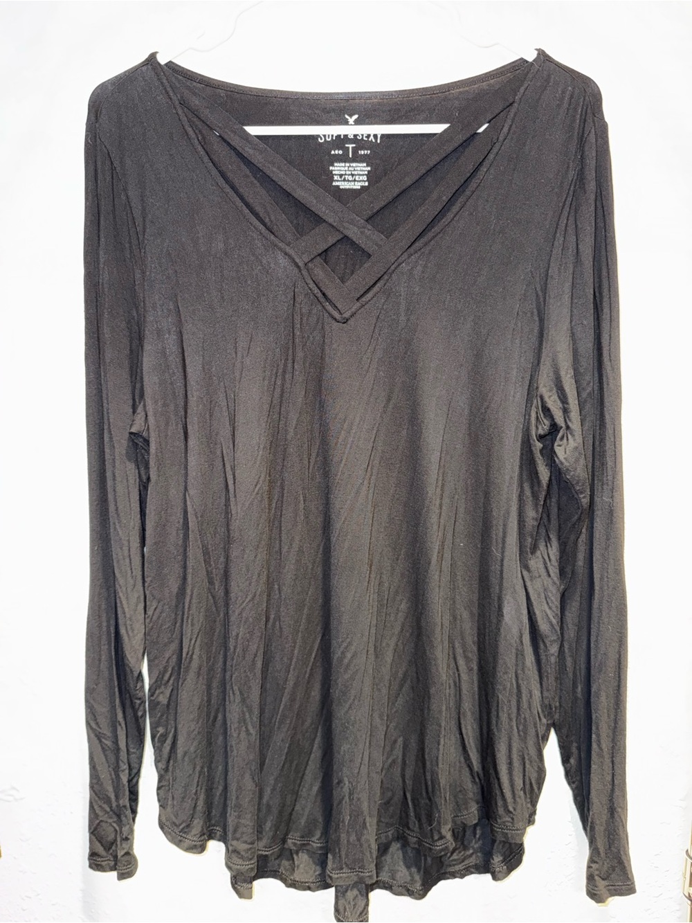 American Eagle Outfitters Black Long Sleeve Crisscross V-Neck Top